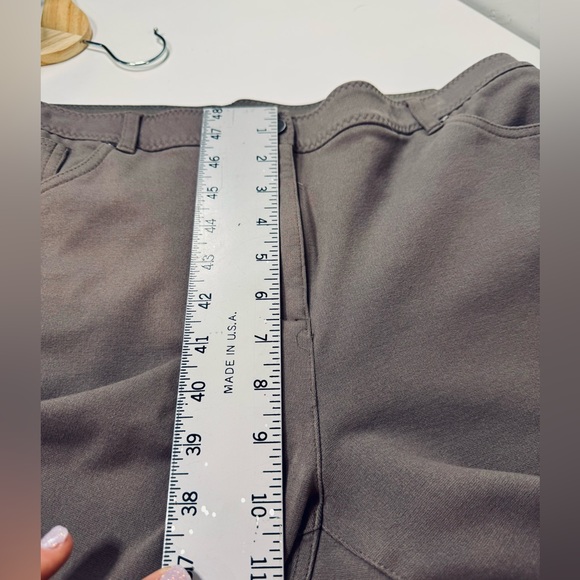 Chico's So Slimming Peyton Pants Stretch Knit Taupe SZ 2 Large (12/14) - Picture 12 of 16